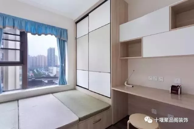 1526366930117429.png blob.png