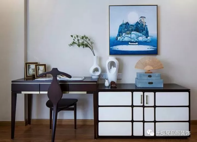 1526454501456309.png blob.png