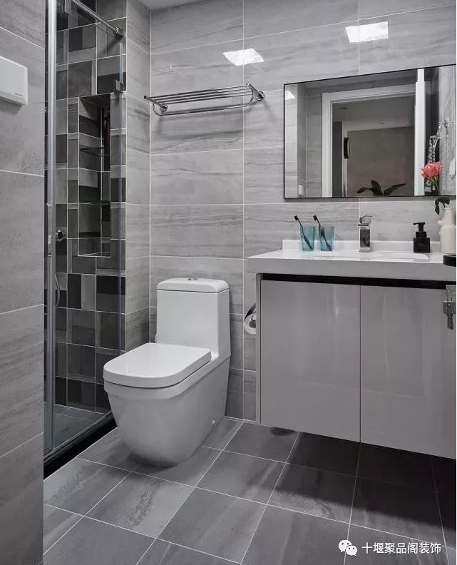 1523695330798885.png blob.png