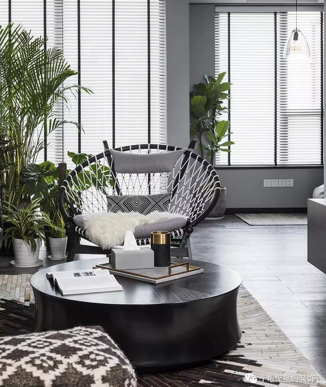 1523864934820443.png blob.png