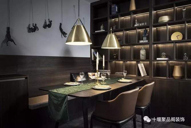 1523864972223334.png blob.png