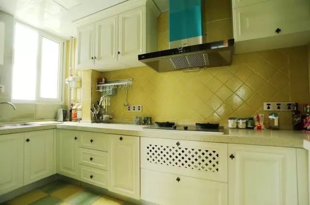 1526026625126621.png blob.png