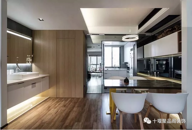 1520663616829480.png blob.png