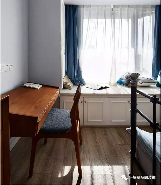 1520754099398259.png blob.png