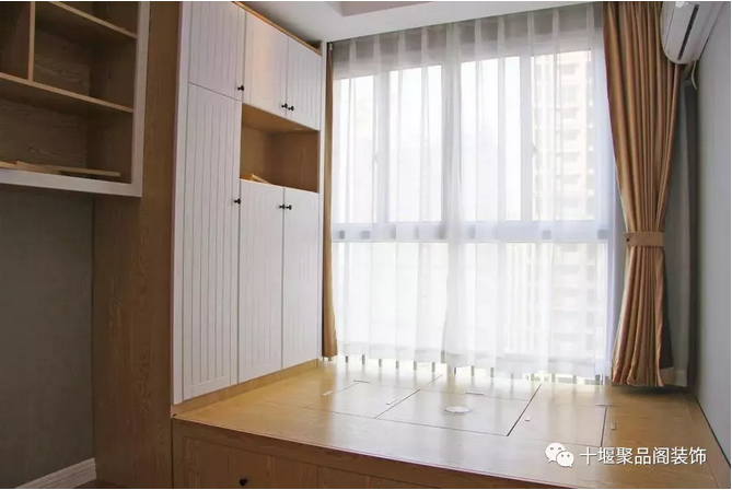 1521015176628694.png blob.png