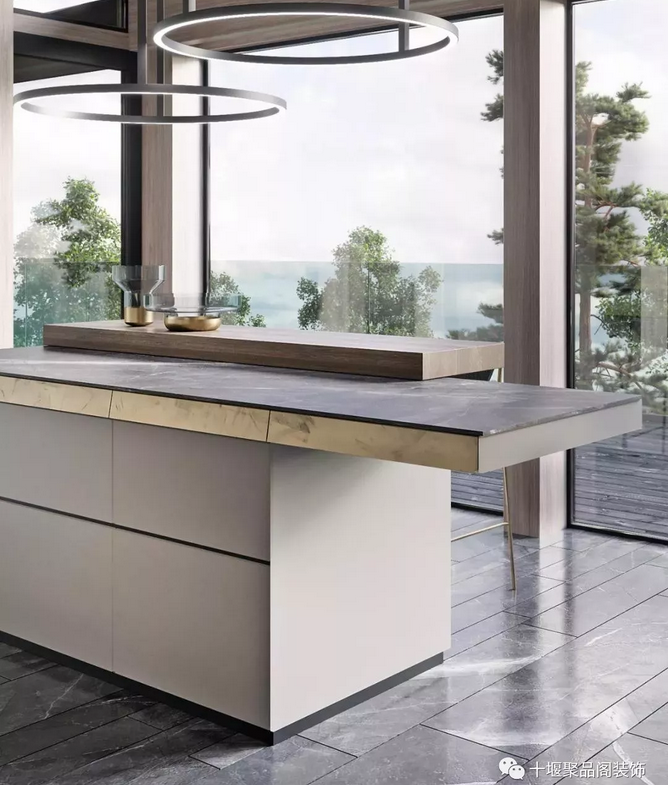 1521790446189813.png blob.png