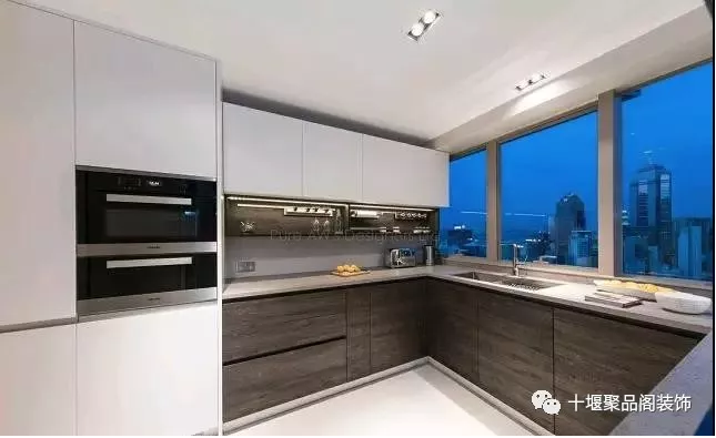 1524036149821863.png blob.png